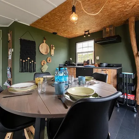 Chalet 40, Theme Forest World - Dogs Allowed! *