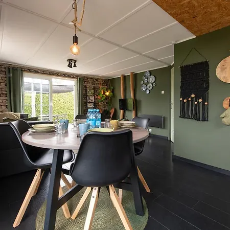 40, Theme Forest World - Dogs Allowed! Chalet Oisterwijk