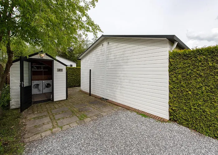 40, Theme Forest World - Dogs Allowed! Σαλέ