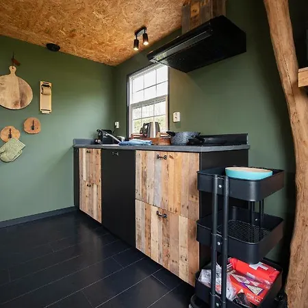 40, Theme Forest World - Dogs Allowed! * 奥斯特韦克